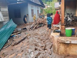 BANJIR MELANDA SEJUMLAH WILAYAH DI ENREKANG, WARGA TERPAKSA MENGUNGSI