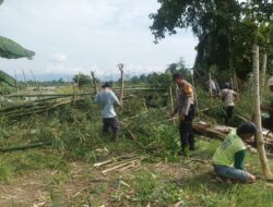 Tiga Pilar Desa Dampingi Warga dalam Giat Gotong Royong di Dusun Bone Kallua