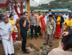 Polres Tator Berikan Rasa Aman dalam Perayaan 100 Tahun Baptisan Pertama di Simbuang