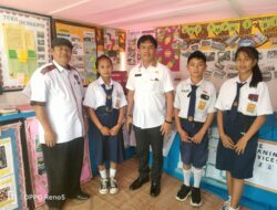 Bertemu Siswa di Stand Pameran Pendidikan Kec. Bittuang, Ini Pesan Kadis Perpustakaan dan Arsip Daerah Tentang Literasi
