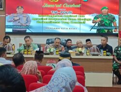 Tim Jumat Curhat Polda Sulsel Sambangi Kantor Camat Ujung Tanah