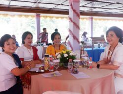 Kapolres Tator Bersama Ketua Bhayangkari Hadiri Natal Oikumene 2024