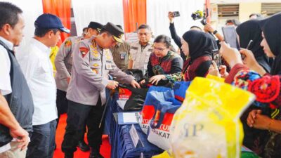 Kapolri Tinjau GPM di Kalbar, 310,25 ton beras SPHP telah Polri distribusikan