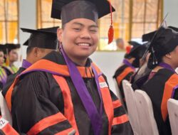 Kisah Inspiratif Mahasiswa dari Mamasa; Yosbekasa Ma’dika Tamatkan S1 dan S2 di IAKN Toraja dengan Beternak Babi, Kini Siap Mengabdi