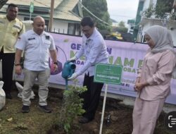 Taruna Ikrar Terjun Ke Daerah Banjir ,Deklarasikan Gerakan Sejuta Pohon Walikota Medan : Terima Kasih BPOM