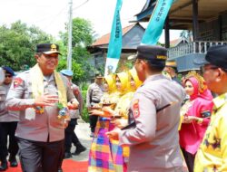 Kapolda Sulsel Resmikan Jembatan Gantung Satya Haprabu Lakellu di Desa Watu, Kabupaten Soppeng