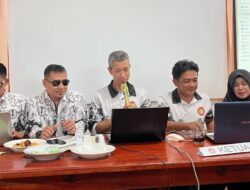 Panitia KONKERKAB  PGRI Lutra Kerja Rodi demi Sukseskan Kegiatan