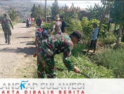 Gotong Royong di Balla, Babinsa dan Warga Bersihkan Jalan dan Selokan